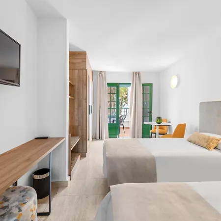 Apartament Tropicana *