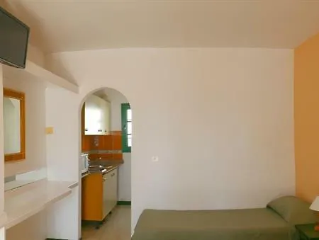 Apartamentos Tropicana * Пуэрто дель Кармен
